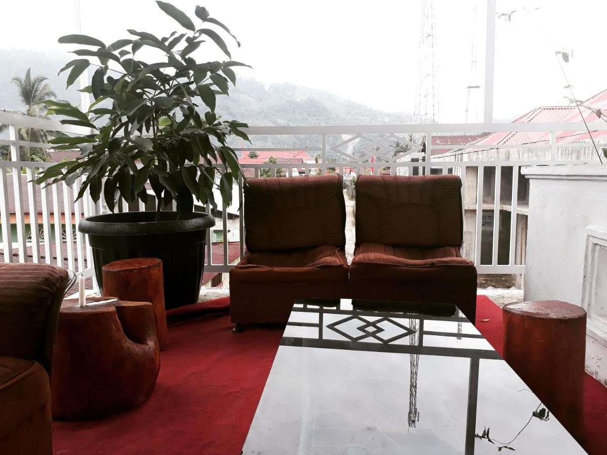 Bumimi Homestay Painan Buitenkant foto