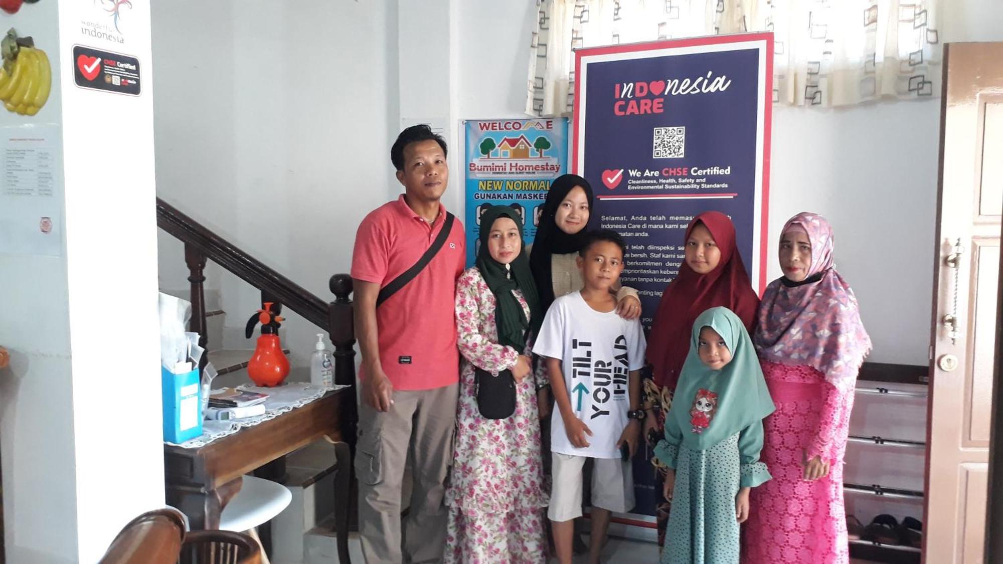 Bumimi Homestay Painan Buitenkant foto