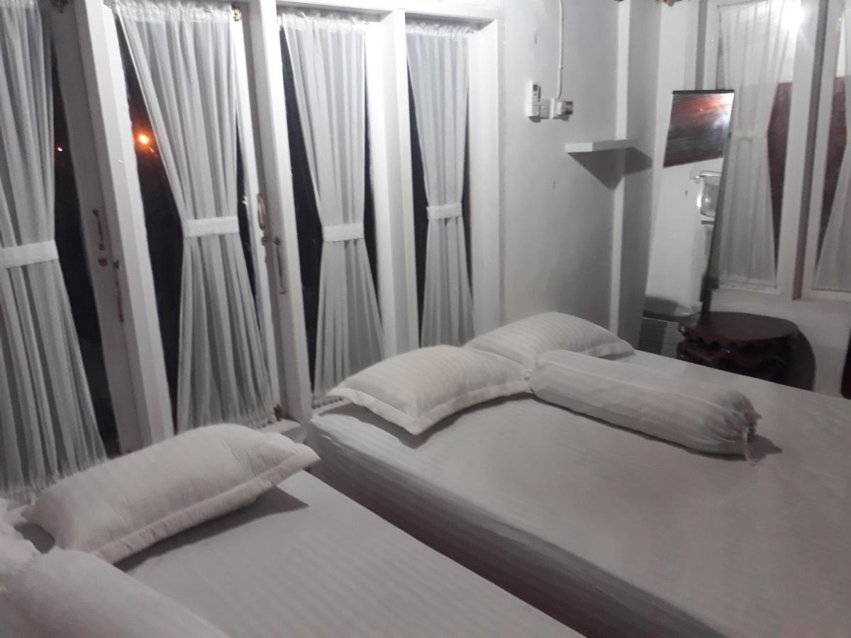Bumimi Homestay Painan Buitenkant foto