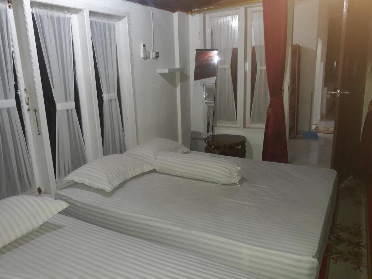 Bumimi Homestay Painan Buitenkant foto