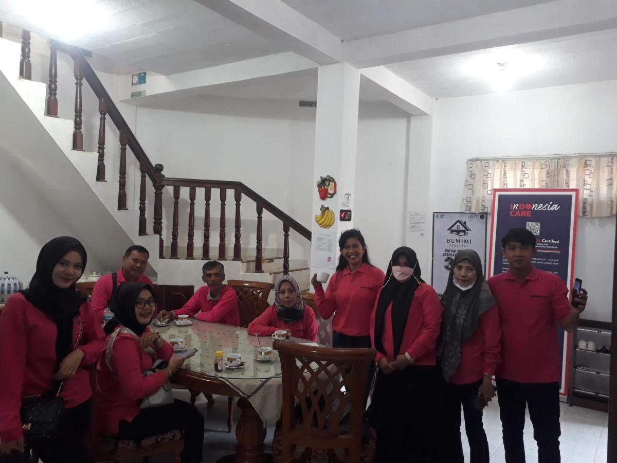 Bumimi Homestay Painan Buitenkant foto