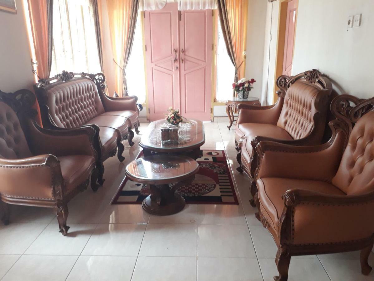 Bumimi Homestay Painan Buitenkant foto