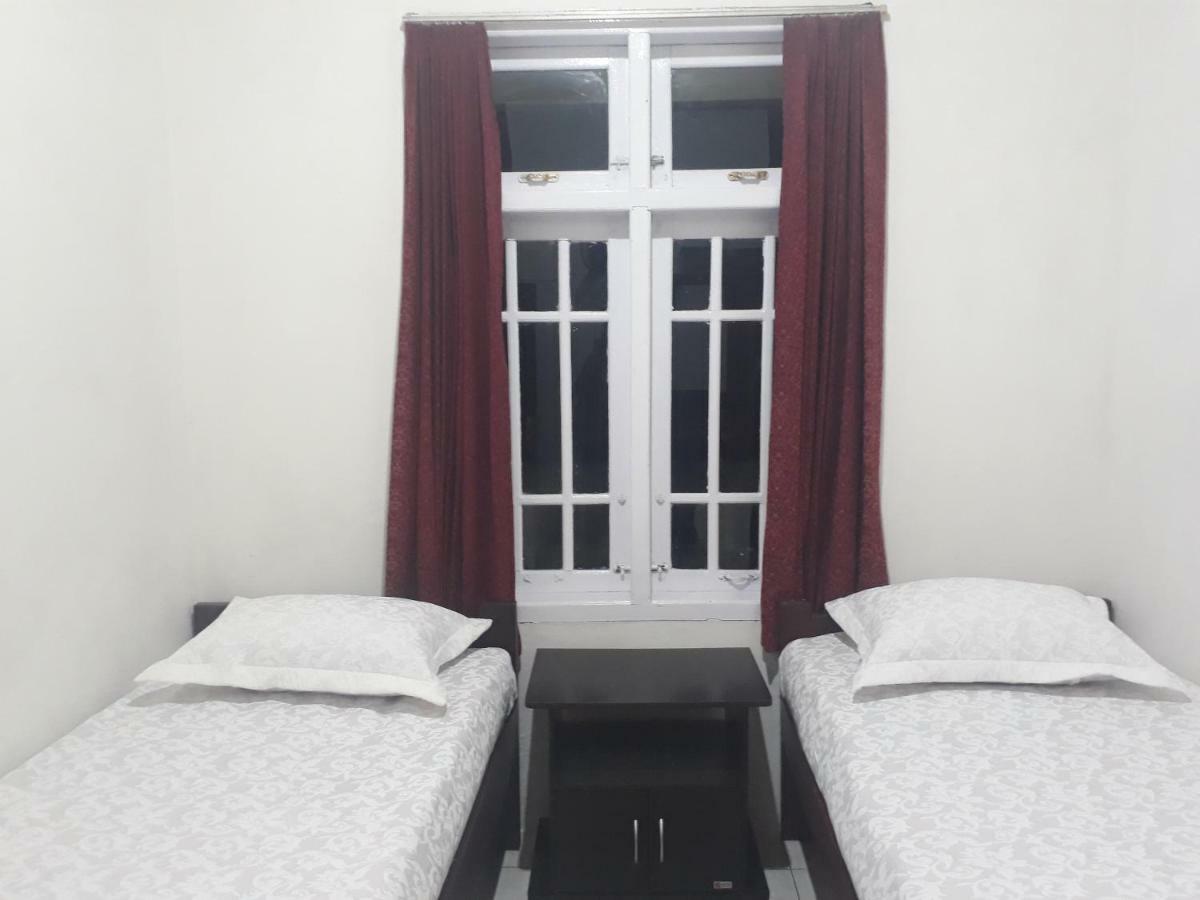 Bumimi Homestay Painan Buitenkant foto